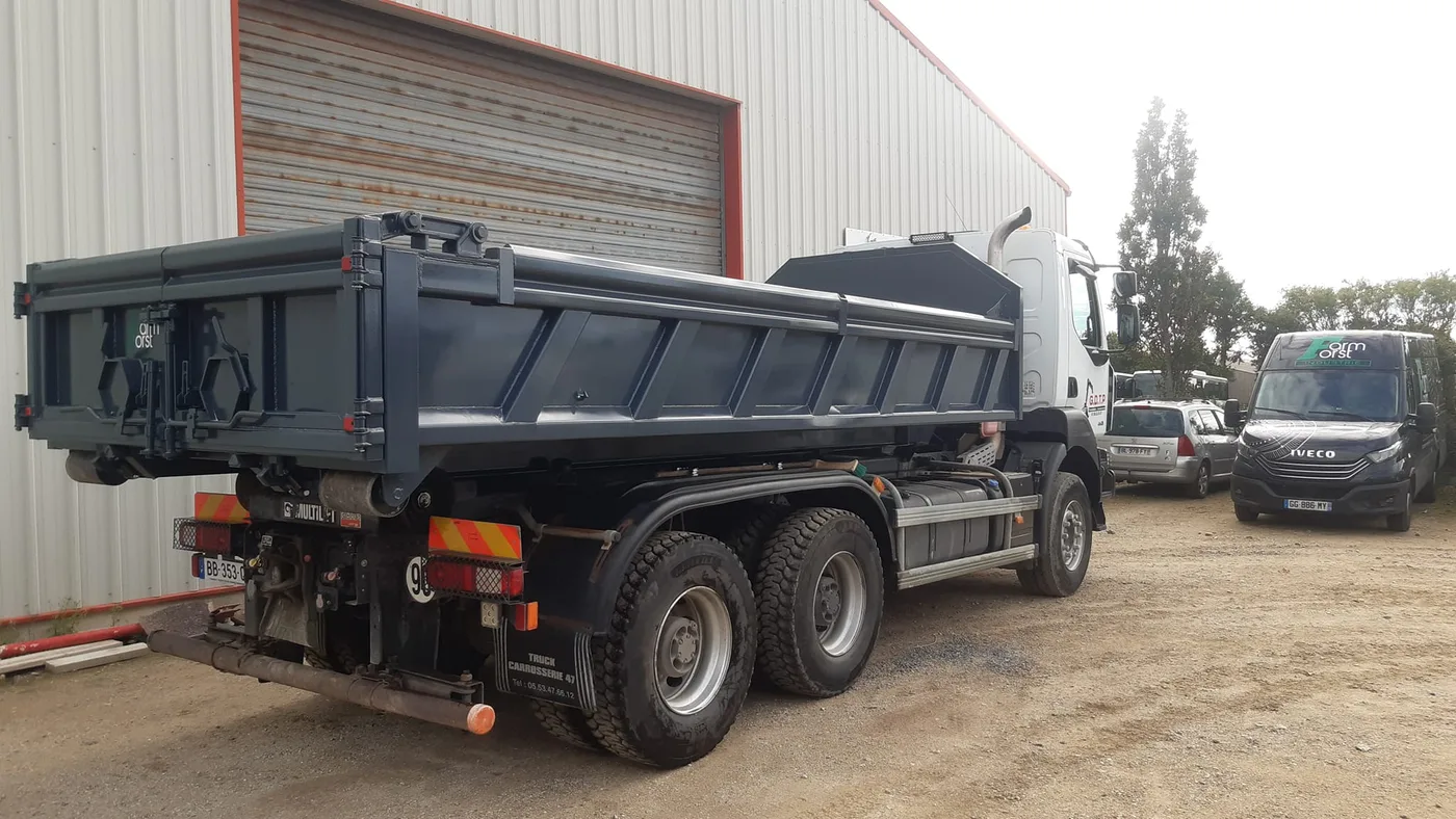 Benne amovible sur mesure pour travaux publics